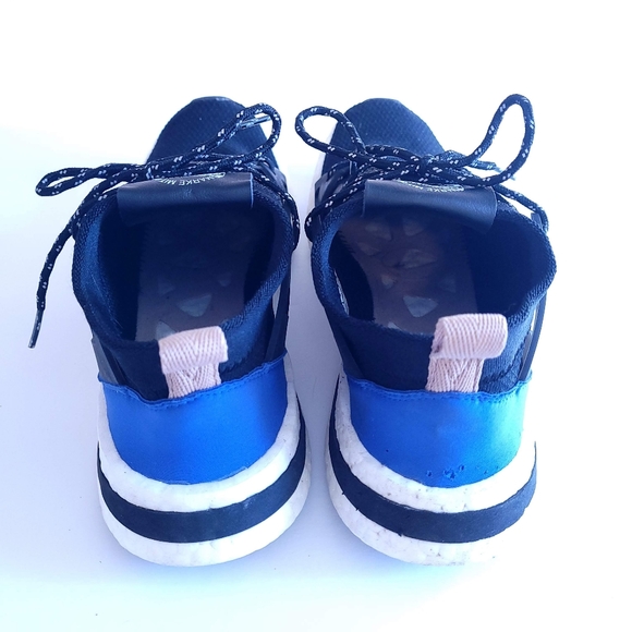 Adidas Flyknit Sneakers size 9 - Picture 3 of 8